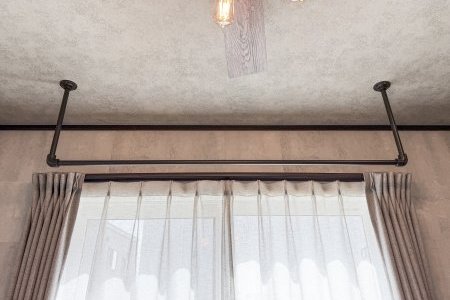 ハンガーパイプ